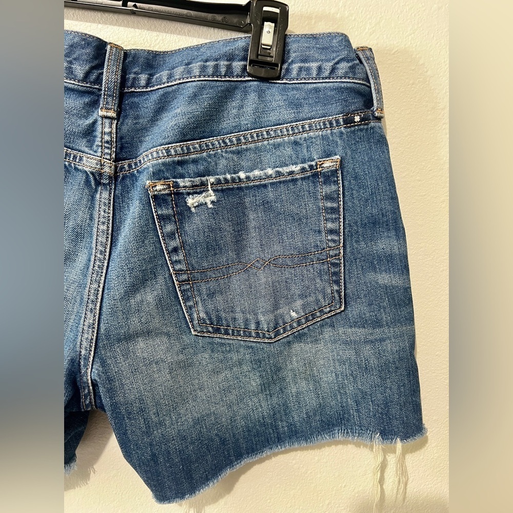 Lucky Brand 'The Cut Off' Paisley Patch Denim Short - Size 8/29 (fits like 34") - Picture 5 of 12